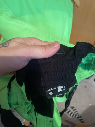 Chaqueta y pantalón de nieve Joluvi