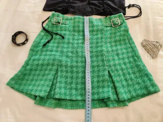 Falda corte mini verde estilo grunge/punk