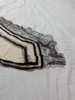 Mantilla española siglo XIX/XX encaje