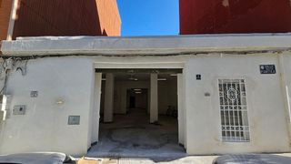 Local comercial en alquiler en Zona Calle Valencia en Torrent