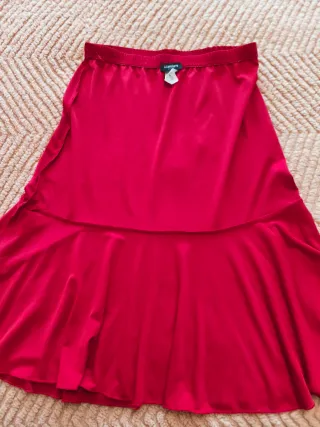 Falda roja USA Talla L con flores