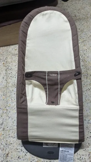 Hamaca BabyBjörn Beige y Marrón