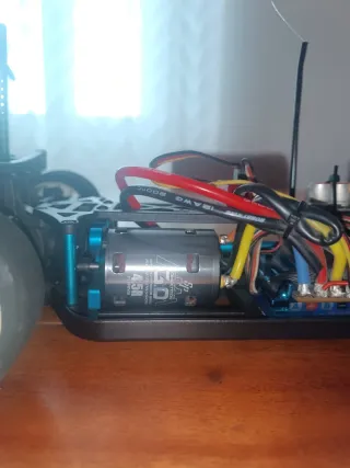 Automodello 1/10 Lrp Blast TC2 pista