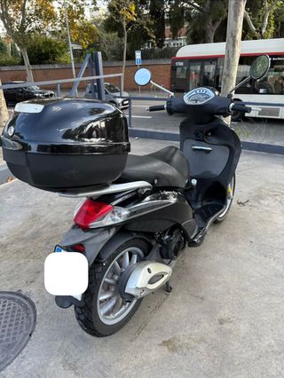 Piaggio Liberty 125 Negra