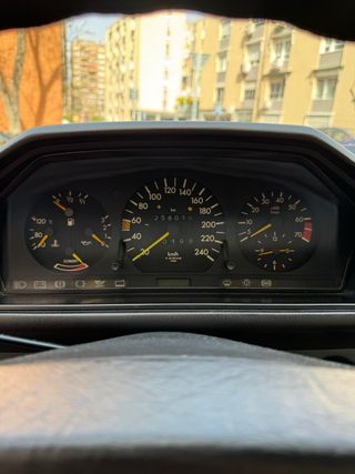 Mercedes-Benz 300 E 1987 (W124)