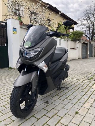 Yamaha Nmax 125 Gris Scooter
