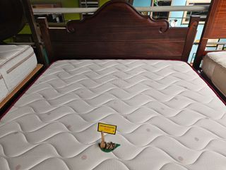 Cama Madeira Maciça com Estrado e Colchão