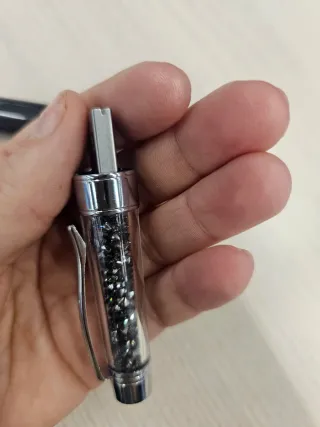 Bolígrafo Swarovski con cristales. Tinta negra.usb