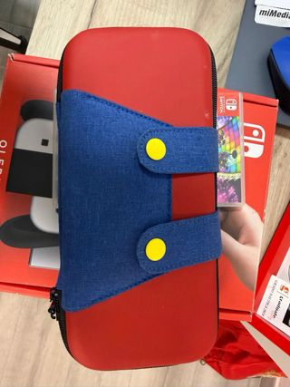 Nintendo Switch OLED Blanca + Mario Kart 8 Deluxe