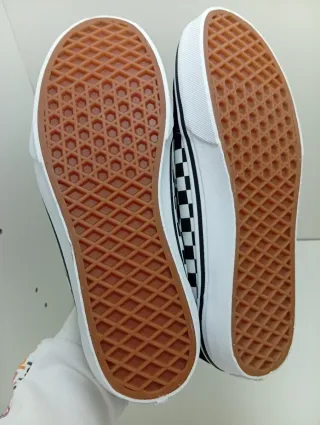 Zapatillas Vans Checkerboard Negras y Blancas 39