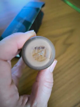 Skeyndor Soft Matte Silk Foundation nº 747