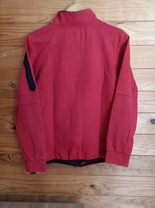 Sudadera Nike Color Rojo, Negro y Gris Talla S.