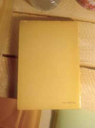 Antiguo libro "Los secretos de Fátima"