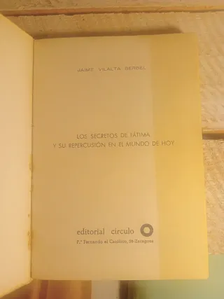 Antiguo libro "Los secretos de Fátima"