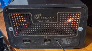 Radio Antigua Beige y Marrón