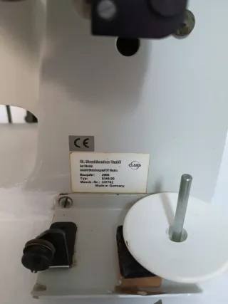 Máquina de coser profesional CLAES