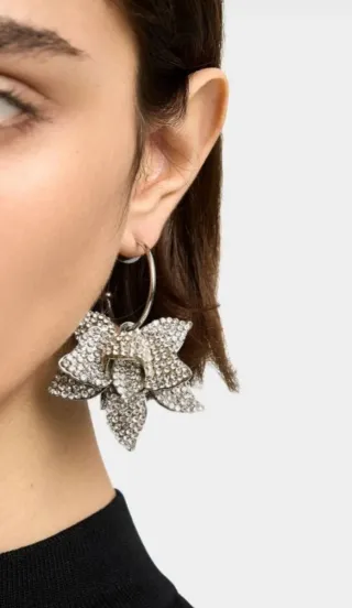 Pendientes aro maxi flores circonitas Parfois