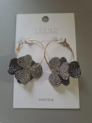 Pendientes aro maxi flores circonitas Parfois