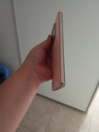 Teléfono Vivo Dorado Rosado