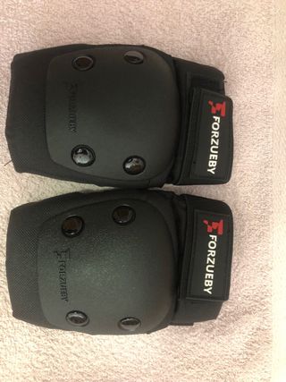 Protecciones para patinaje: rodillas, codos etc.