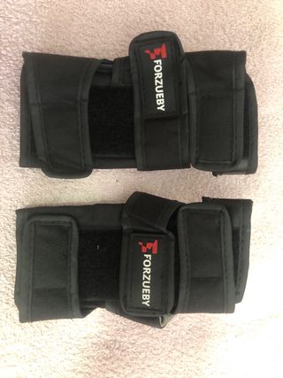 Protecciones para patinaje: rodillas, codos etc.