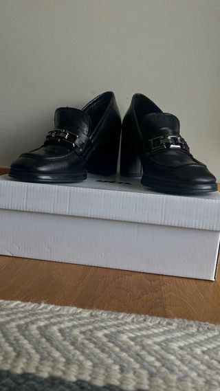 Zapatos tacón negros “glo.” Talla 37