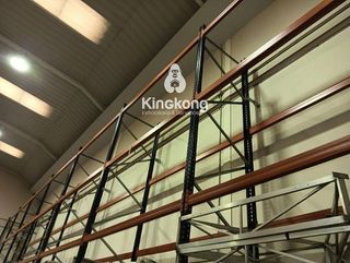 Nave industrial en venta en Loeches