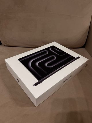 MacBook Pro 2025 14.2, chip M5, 1TB 24GB RAM