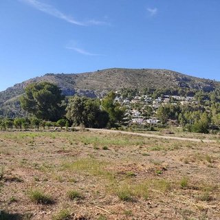 Solar en venta en Alcalalí
