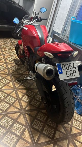 Ducati Monster 696 Roja 25.000 km
