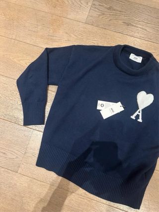 Jersey AMI Paris Azul Corazón Blanco