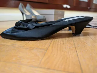 Natori Sandalias de raso negras