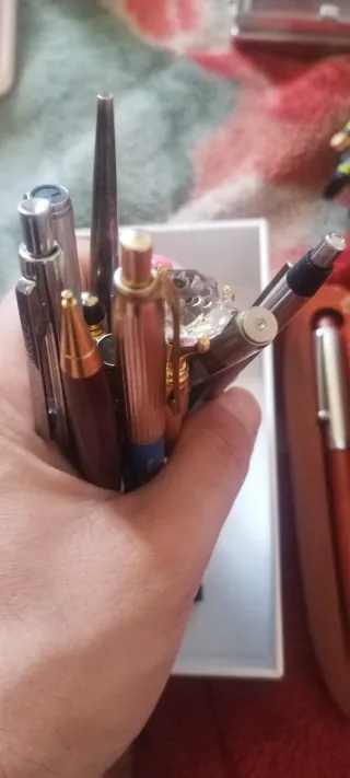 Lote de bolígrafos varios