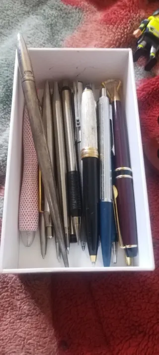 Lote de bolígrafos varios