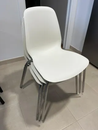 3 Sillas IKEA Blancas Venta en persona.
