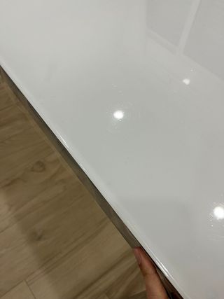 Tavolo da pranzo in vetro e metallo