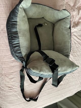 Cama para perro para coche