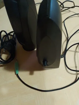 Altavoces Logitech PC Negros