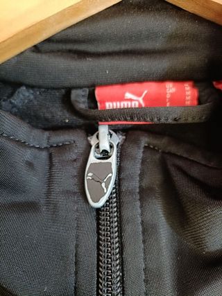 Sudadera Puma Color Negro y Blanco Talla M.