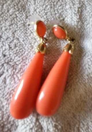 Pendientes largos naranja y dorado