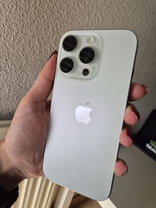 iPhone 16 Pro Plata