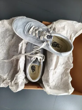 Vans azul bebé talla 38