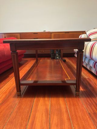 Mesa de centro de madera y cristal