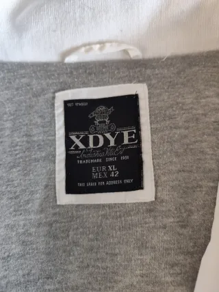 Cazadora bomber, blanca de hombre. Primaveral