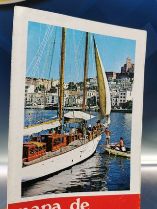 2 Mapas y folletos de Baleares (Ibiza, formentera y Menorca), años 60 y 70