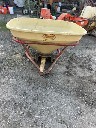 Abonadora SANZ y otra vicon de pendulo