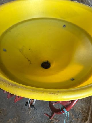 Abonadora SANZ y otra vicon de pendulo