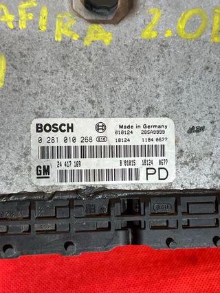 Centralita Motor UCE Opel Zafira 2.0