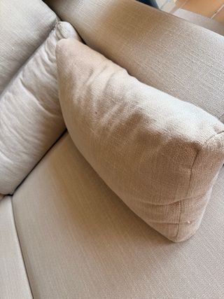 Sofá Chaise Longue Beige con almacenamiento.