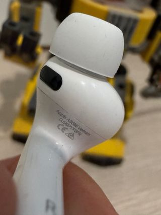 Airpods Pro 3 + Funda de BMO
